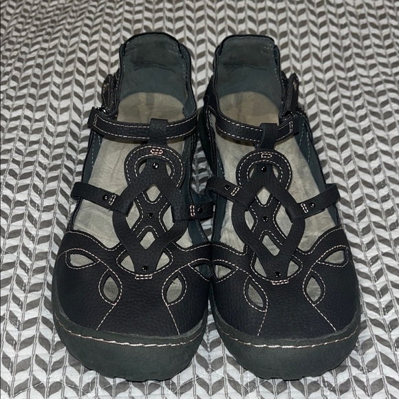 JBU Shoes - Comfy and cute sport sandals.